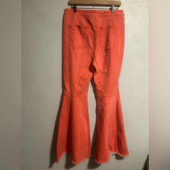 FREE PEOPLE WOMEN'S JUST FLOAT ON HIGH RISE FLARE JEANS - Picture 11 of 14